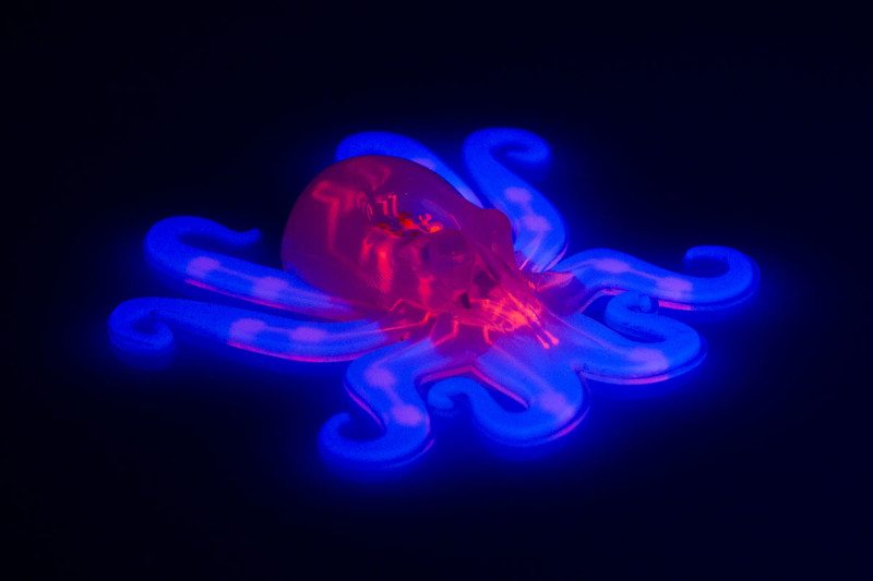 this is first octobot robot that can work without baterry