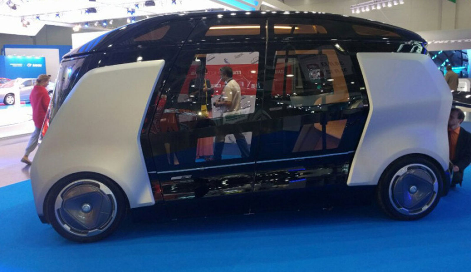 russia s search giant is making a self driving shuttle bus