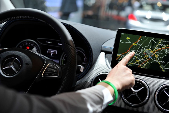 mercedes working with microsoft for an in car office