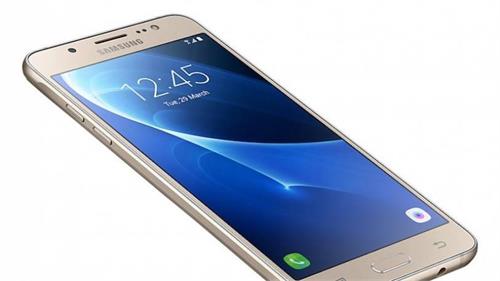 the smartphone is to get a discount of rs 1 333