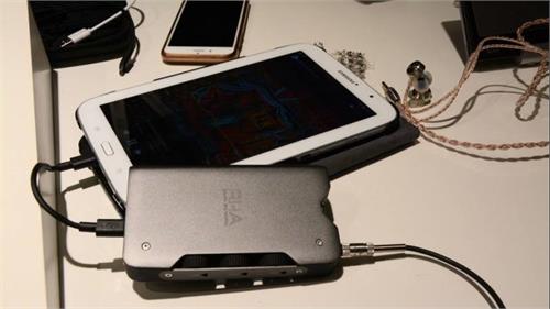 rhas powerful portable dac headphone amp