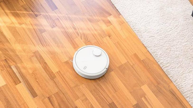 xiaomi introduces an automatic vacuum cleaner mi robot