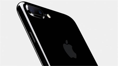 apple reveals prices of iphone 7 and 7 plus for the indian market