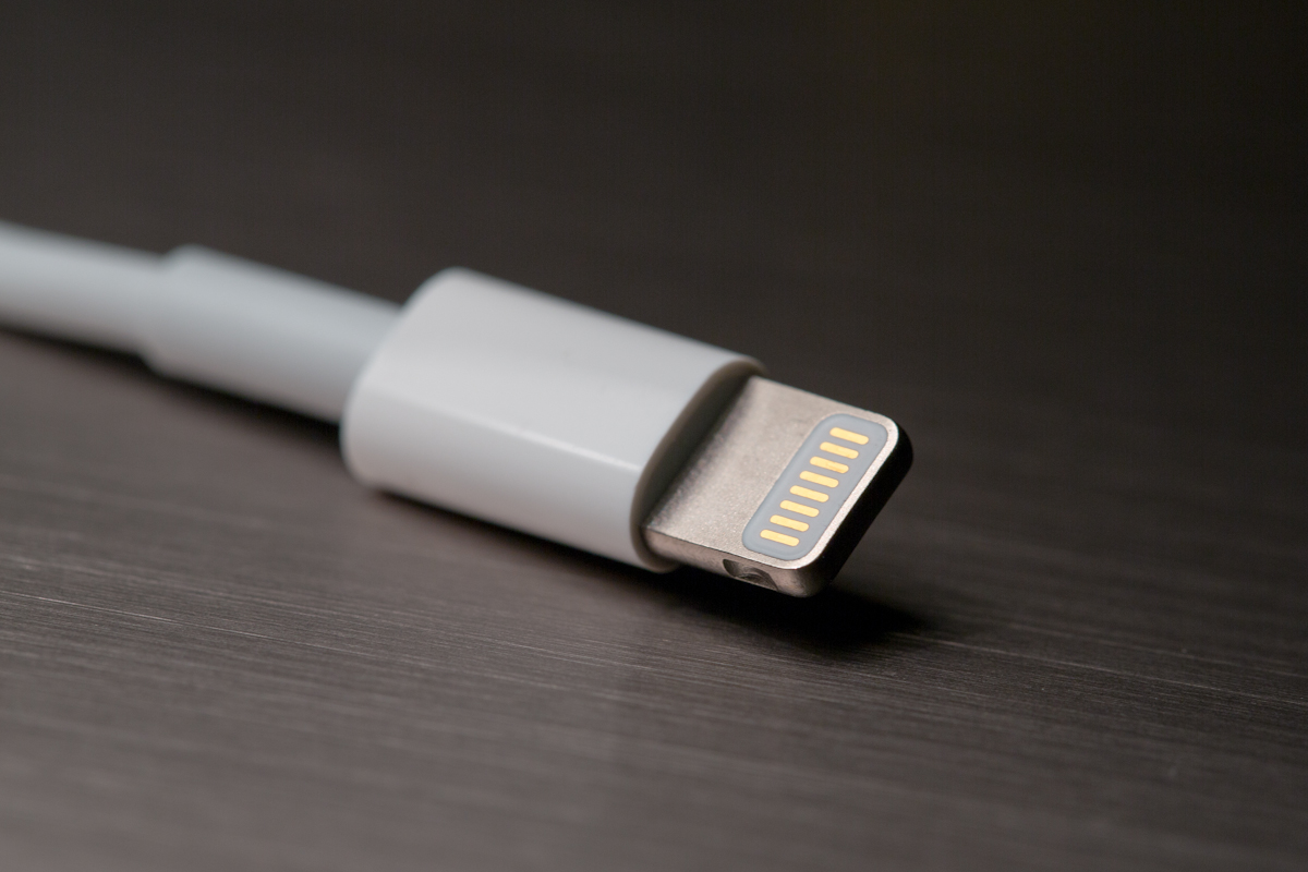 apple may replace lightning port with optical connector