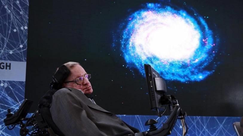 hawking warned about contact with aliens