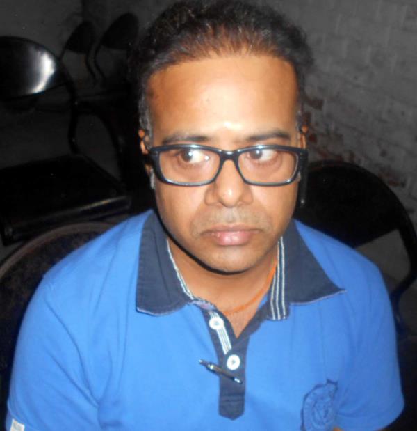 jalandhar trader robbed in mukeriyan