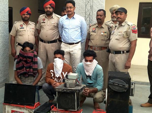 three members of the gang were arrested