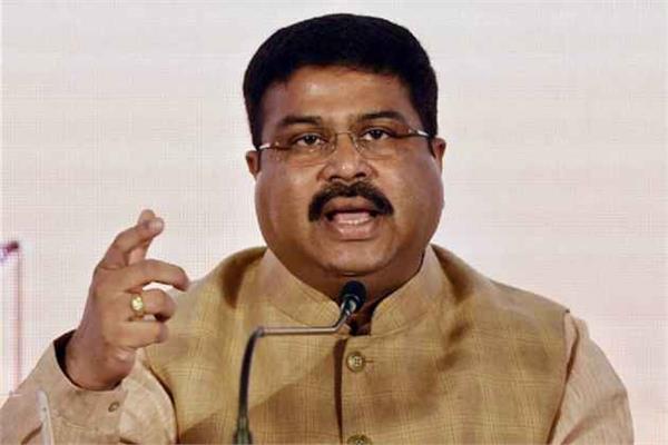 ujjwala yojana 300 million women are providing gas connections  pradhan