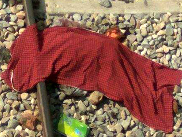 ਬੀ. ਏ. ''ਚੋਂ ਫੇਲ ਹੋਣ ਤੋਂ  ਨਿਰਾਸ਼ ਨੌਜਵਾਨ ਨੇ ਰੇਲ-ਗੱਡੀ ਅੱਗੇ ਮਾਰੀ ਛਾਲ, ਮੌਤ