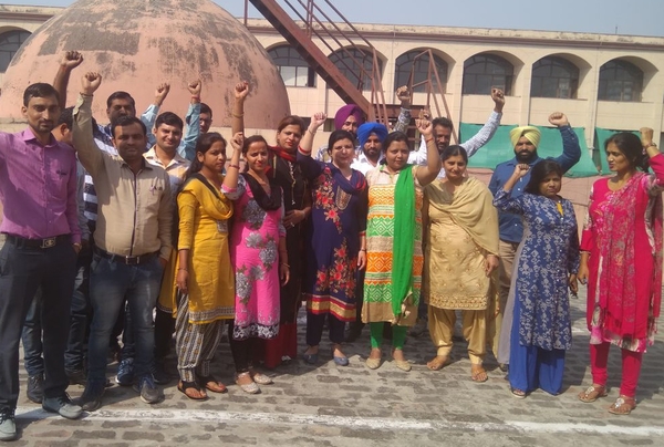 ਕਦੋਂ ਰੈਗੂਲਰ ਹੋਣਗੇ ਸਪੈਸ਼ਲ ਬੱਚਿਆਂ ਨੂੰ ਜਿਊਣ ਦੀ ਕਲਾ ਸਿਖਾਉਣ ਵਾਲੇ ਅਧਿਆਪਕ