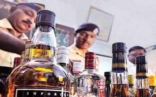 78 bottles of liquor  absconding  smugglers exported