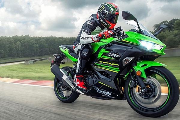 kawasaki presented his wonderful biking ninja 400