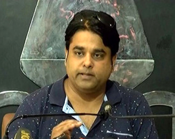 ਹਨੀਪ੍ਰੀਤ ਦੇ ਸਾਬਕਾ ਪਤੀ ਤੇ ਸਹੁਰੇ ਨੇ ਮੰਗੀ ਹਾਈਕੋਰਟ ਤੋਂ ਸੁਰੱਖਿਆ