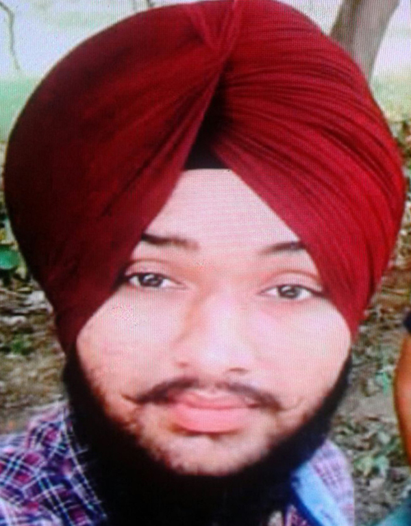 ਮੋਟਰਸਾਈਕਲ ਅੱਗੇ ਗਾਂ ਆਉਣ ਨਾਲ ਨੌਜਵਾਨ ਦੀ ਮੌਤ