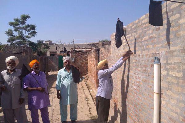 workers protested with black flag
