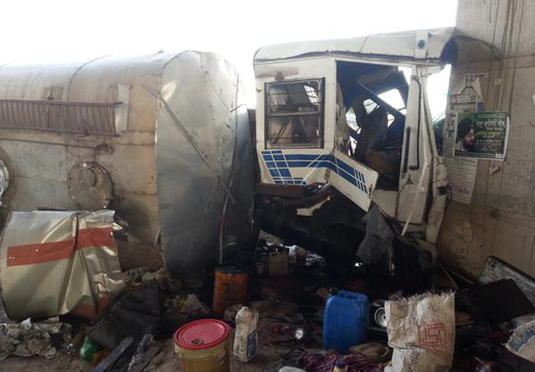 four injured in a horrific collision of tanker and canter