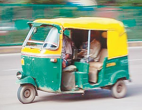over 5500 unauthorized auto run in chandigarh roads
