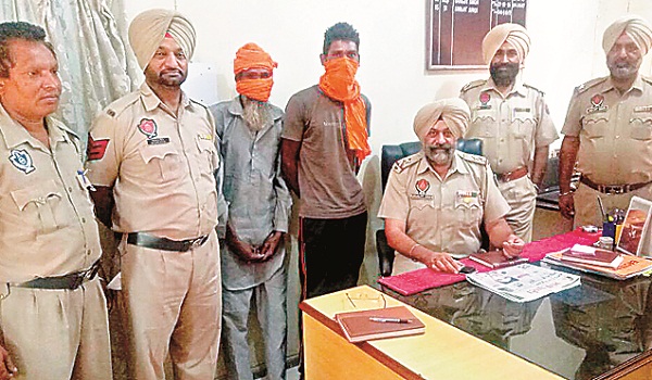 ਨਸ਼ੀਲੇ ਕੈਪਸੂਲਾਂ ਤੇ ਨਾਜਾਇਜ਼ ਸ਼ਰਾਬ ਸਮੇਤ 2 ਗ੍ਰਿਫਤਾਰ