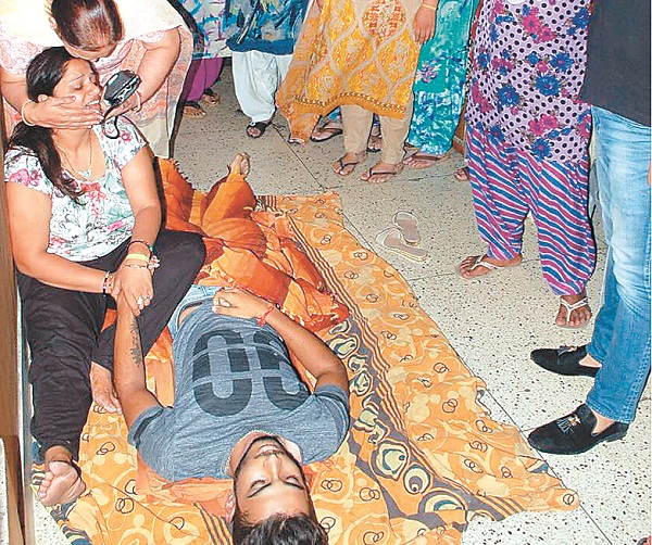 ਨੌਜਵਾਨ ਨੇ ਖੁਦ ਨੂੰ ਲਾਇਆ ਫਾਹਾ