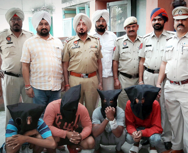 ਚੋਰੀਆਂ ਅਤੇ ਲੁੱਟਾਂ-ਖੋਹਾਂ ਕਰਨ ਵਾਲੇ ਗਿਰੋਹ ਦੇ ਚਾਰ ਮੈਂਬਰ ਕਾਬੂ