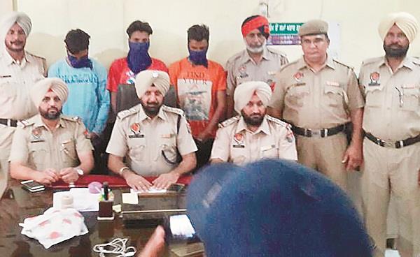 3 robbers arrested after taking cash from petrol pump