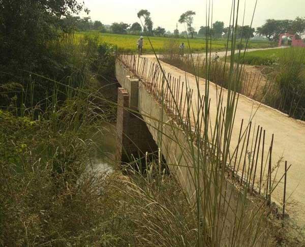 the   bloody bridge   of the city that has lost dozens of human lives