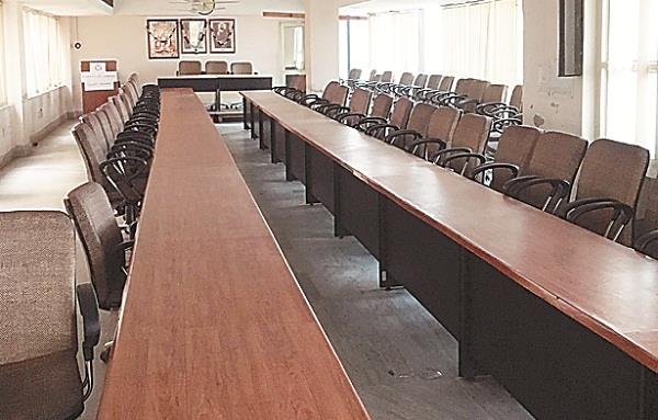 commissioners to set up 80 councilors