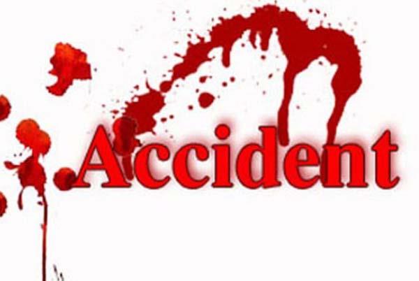 bikabu collided with a motorcycle pole  2 deaths