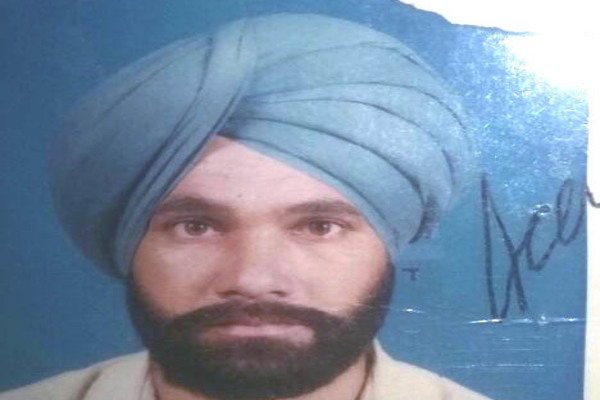 ਕਰਜ਼ੇ ਤੋਂ ਪ੍ਰੇਸ਼ਾਨ ਕਿਸਾਨ ਵੱਲੋਂ ਜ਼ਹਿਰੀਲੀ ਦਵਾਈ ਖਾ ਕੇ ਆਤਮਹੱਤਿਆ