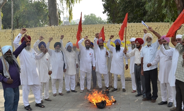 ਕਣਕ  ਦੇ ਭਾਅ ''ਚ ਕੀਤੇ ਵਾਧੇ ਨੂੰ ਕਿਸਾਨਾਂ ਨੇ ਨਕਾਰਿਆ