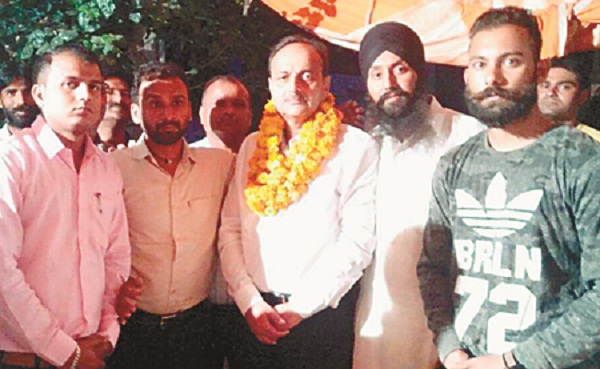 ਵਿਧਾਇਕ ਬੇਰੀ ਤੋਂ ਕਾਂਗਰਸ ਦੀ ਟਿਕਟ ਰਵਿੰਦਰ ਸੋਨਕਰ ਦੀ ਪਤਨੀ ਨੂੰ ਦੇਣ ਦੀ ਮੰਗ