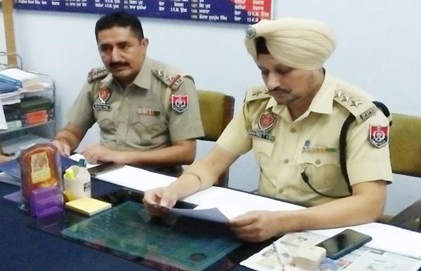 cash  jewelery and passport exports from smugglers