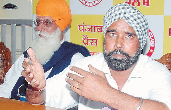 ''ਐੱਸ. ਐੱਚ. ਓ. ਅਤੇ ਏ. ਐੱਸ. ਆਈ. 50 ਹਜ਼ਾਰ ਨਾ ਦੇਣ ''ਤੇ ਦੇ ਰਹੇ ''ਚਿੱਟੇ'' ਦਾ ਕੇਸ ਪਾਉਣ ਦੀ ਧਮਕੀ''