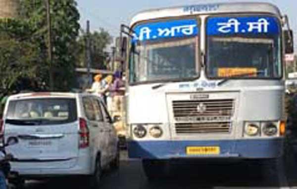 four vehicles collided with a road accident on dholeval bridge