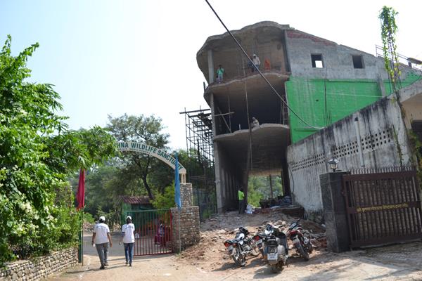 construction at a distance of 4 steps from sukhna century