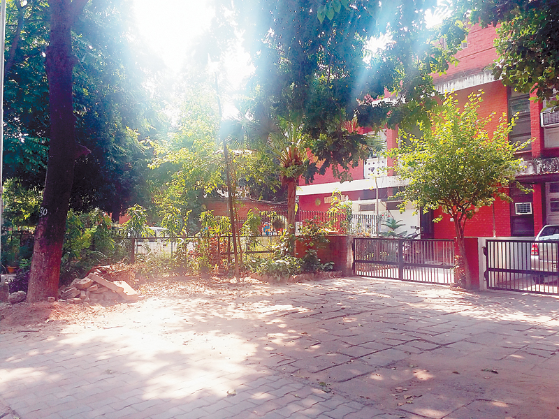 ਨਾਜਾਇਜ਼ ਕਬਜ਼ਿਆਂ ''ਤੇ ਪ੍ਰਸ਼ਾਸਨ ਮਿਹਰਬਾਨ!