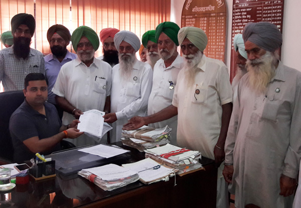 ਭਾਰਤੀ ਕਿਸਾਨ ਯੂਨੀਅਨ ਨੇ ਦਿੱਤਾ ਮੰਗ-ਪੱਤਰ