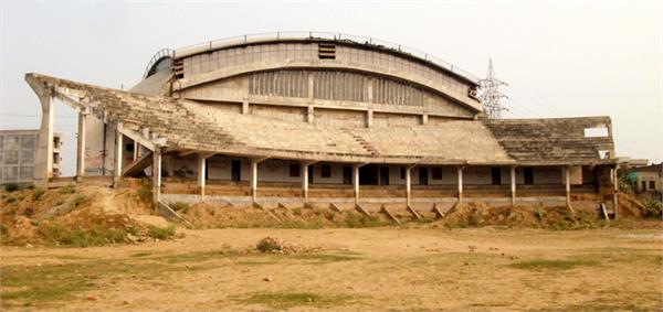 indoor stadium building
