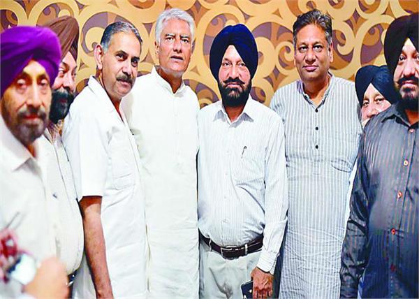 bjp  congress  jakhar