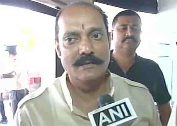 mahbuba was displeased with maharaja hari singh  s grandson