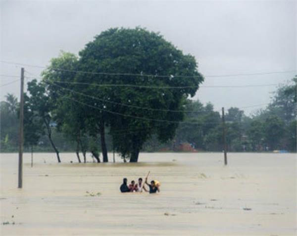 flood affected nepal  pakistan  one million us dollars  cheque