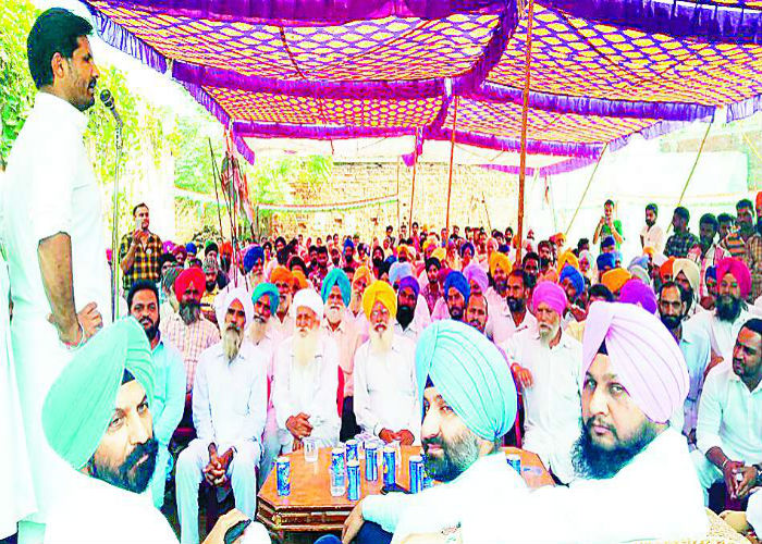 ਕਦੇ ਪੰਚ ਵੀ ਨਾ ਬਣ ਸਕਣ ਵਾਲੇ ਸਲਾਰੀਆ ਦਾ ਜਾਖੜ ਨਾਲ ਕੋਈ ਮੁਕਾਬਲਾ ਨਹੀਂ : ਰਵਨੀਤ ਬਿੱਟੂ