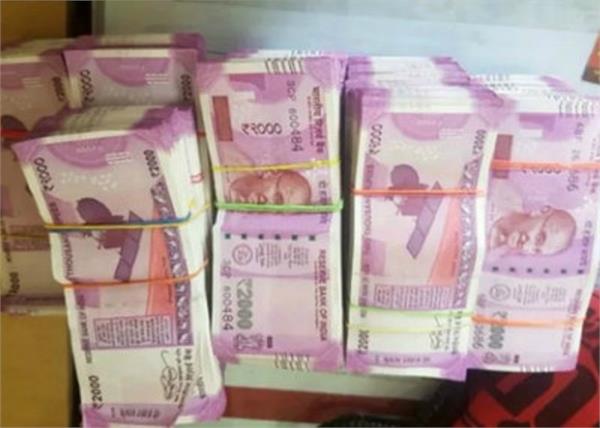 businessman hides rs 4 5 crore in couch