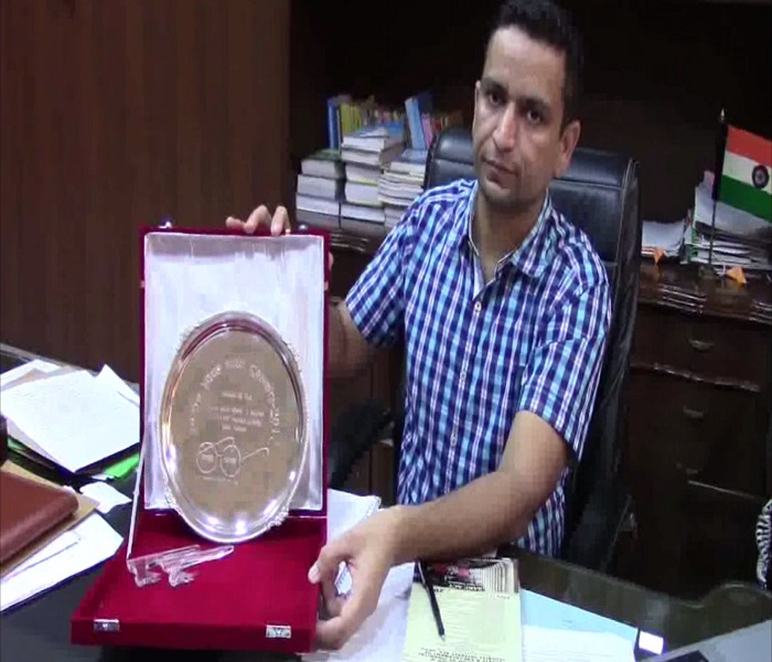 ਸਵੱਛ ਭਾਰਤ ਮੁਹਿੰਮ ਤਹਿਤ ਸੰਗਰੂਰ ਜ਼ਿਲੇ ਨੇ ਪੂਰੇ ਦੇਸ਼ ''ਚ ਪਹਿਲਾ ਦਰਜਾ ਹਾਸਲ ਕਰਕੇ ਨਾਮਨਾ ਖੱਟਿਆ