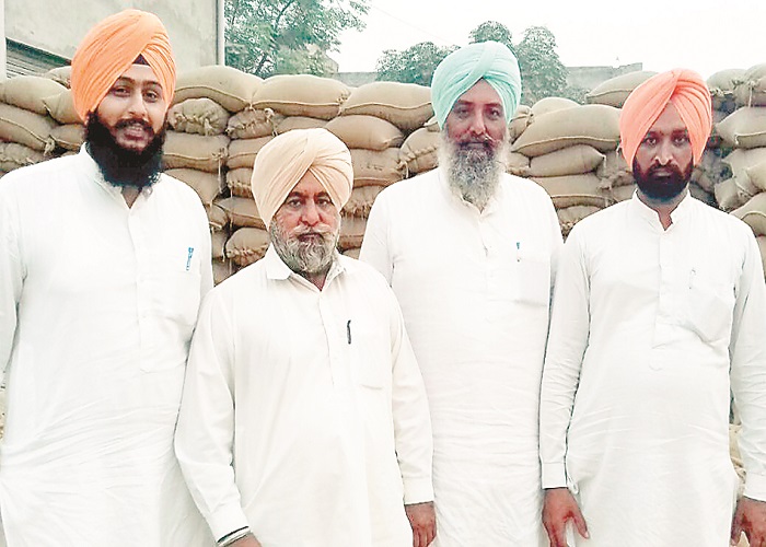 ਕਾਂਗਰਸ ਸਰਕਾਰ ਨੇ ਕਿਸਾਨ ਹਿਤੈਸ਼ੀ ਹੋਣ ਦਾ ਦਿੱਤਾ ਸਬੂਤ : ਉਧੋਕੇ, ਕਾਜੀਚੱਕ, ਡਲੀਰੀ