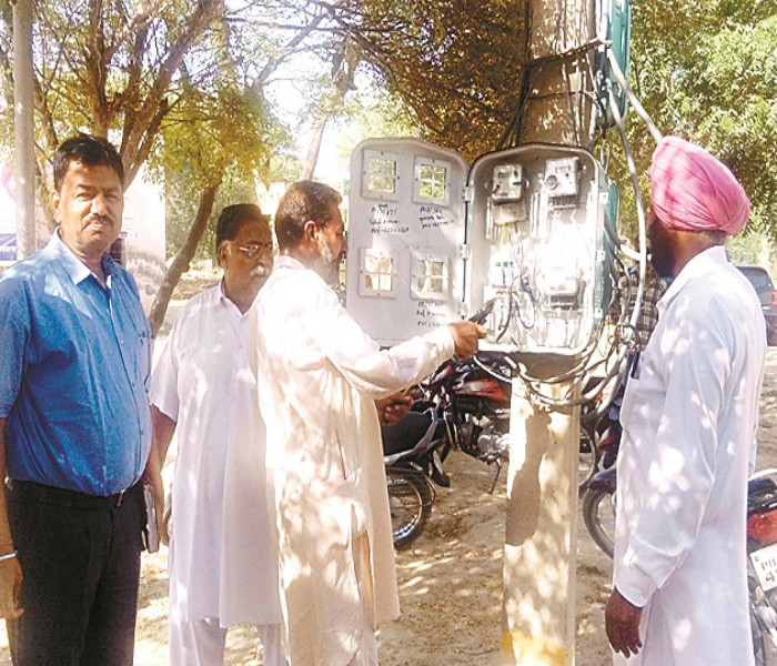 ਜਾਅਲੀ ਦਸਤਖਤ ਕਰ ਕੇ ਲਿਆ ਬਿਜਲੀ ਕੁਨੈਕਸ਼ਨ ਨਾਇਬ ਤਹਿਸੀਲਦਾਰ ਨੇ ਕਟਵਾਇਆ