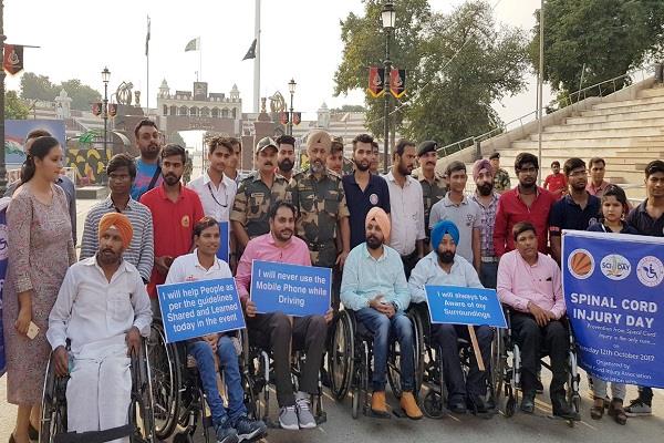 ਹੌਂਸਲੇ ਨੂੰ ਸਲਾਮ : ਅਪਾਹਜ ਨੌਜਵਾਨਾਂ ਨੇ ਵੀਲਹ ਚੇਅਰ ''ਤੇ 100 ਕਿ.ਮੀ. ਸਫਰ ਤੈਅ ਕਰਕੇ ਕਾਇਮ ਕੀਤੀ ਮਿਸਾਲ