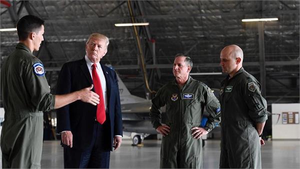 trump  retired pilots  duty  invites  orders  signatures