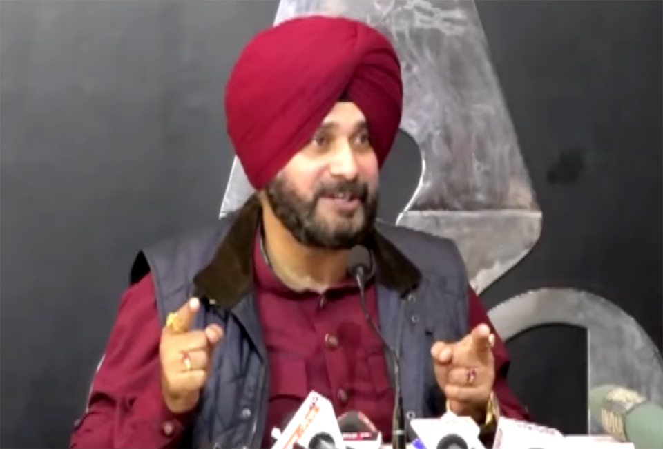 ਪਾਲਤੂ ਜਾਨਵਰਾਂ ''ਤੇ ਟੈਕਸ ਲਗਾਉਣ ਦੀ ਤਿਆਰੀ ''ਚ ਪੰਜਾਬ ਸਰਕਾਰ