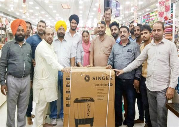 big offer offered to customers at diwali festival